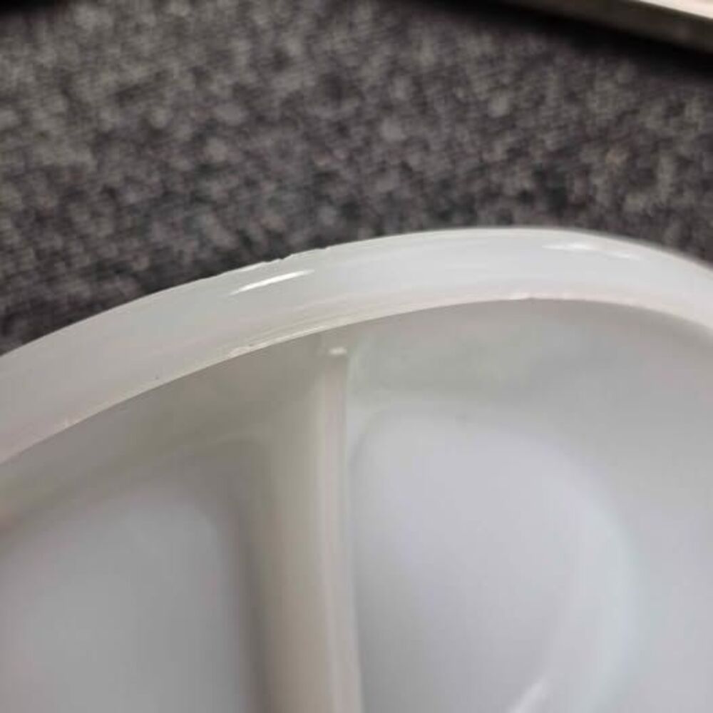 Vintage Glasbake Daisy Milk Glass Set  (2) Divided Dishes & (1) Round 2-Qt Bowl - Picture 9 of 10